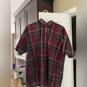 Arrow Red and Green Short Sleeve Button Up